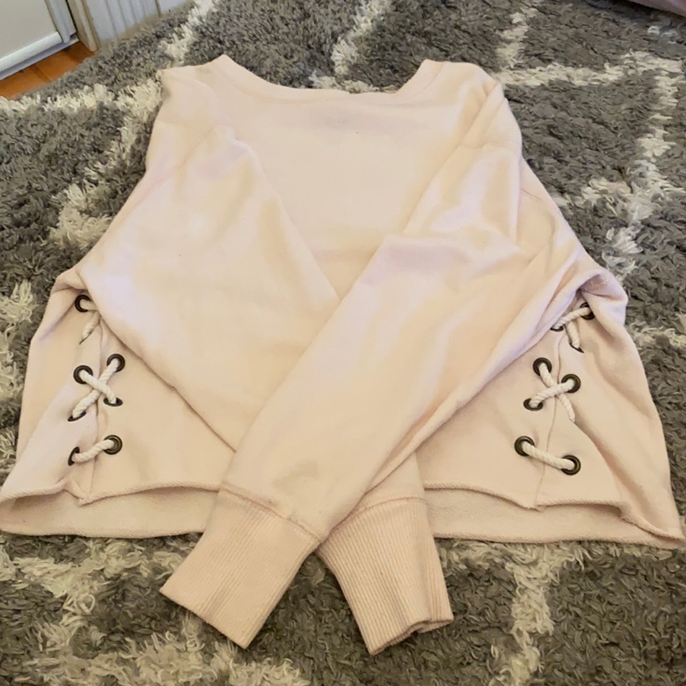 long sleeve shirt/crew neck